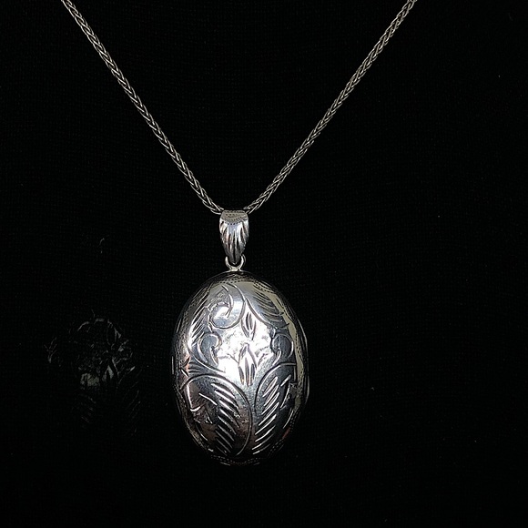 Sterling Silver Engraved Locket on Sterling Silver Wheat Chain Necklace - Picture 16 of 17
